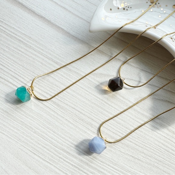 Natural Crystal Pendant Necklace Set (3 necklaces included), Jewelry Gift Set - Picture 2 of 9